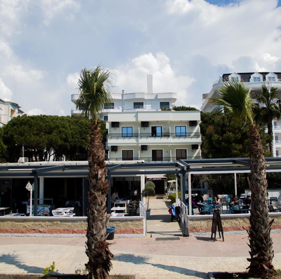 Okej Hotel Golem  Eksteriør bilde