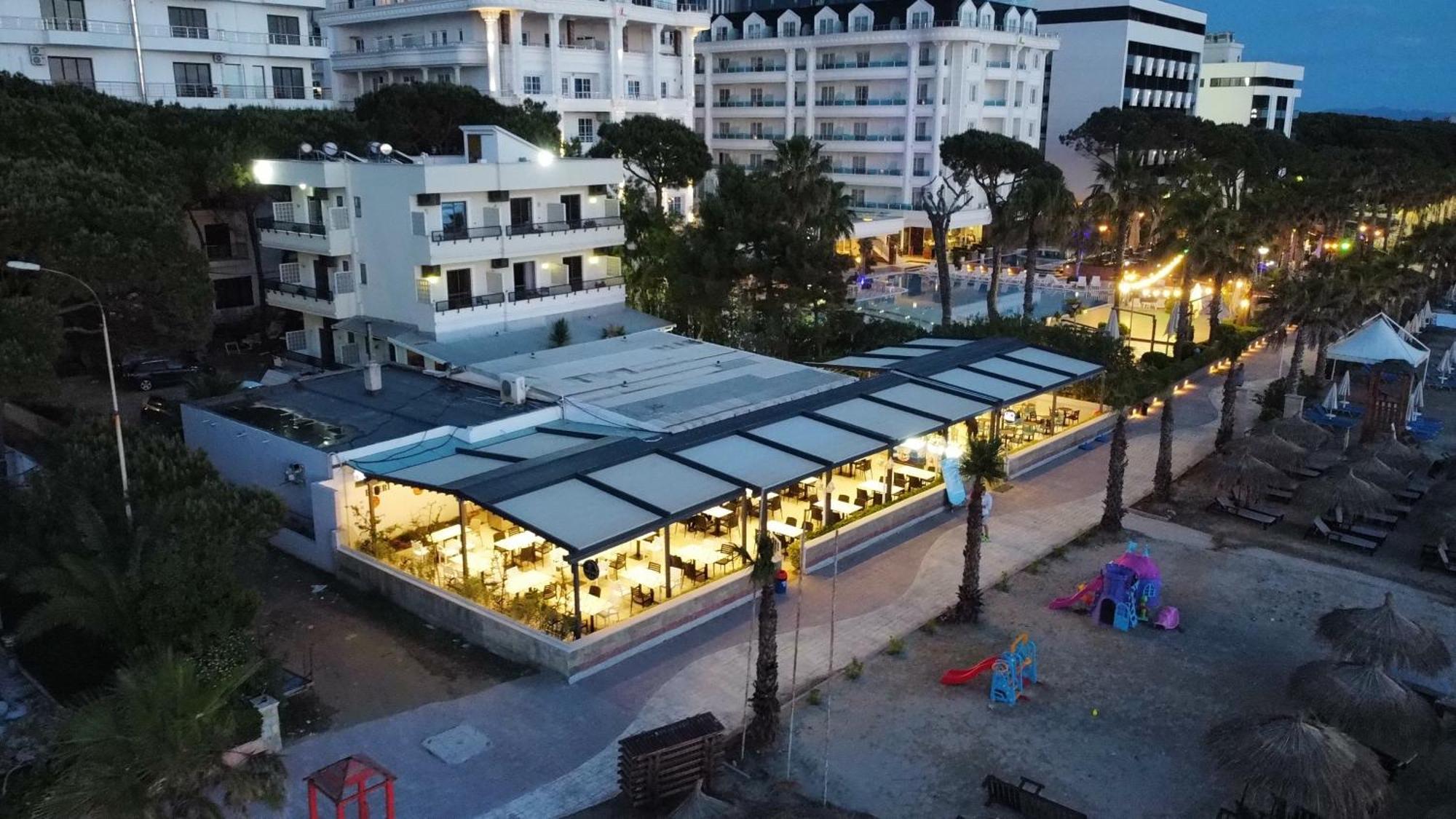 Okej Hotel Golem  Eksteriør bilde